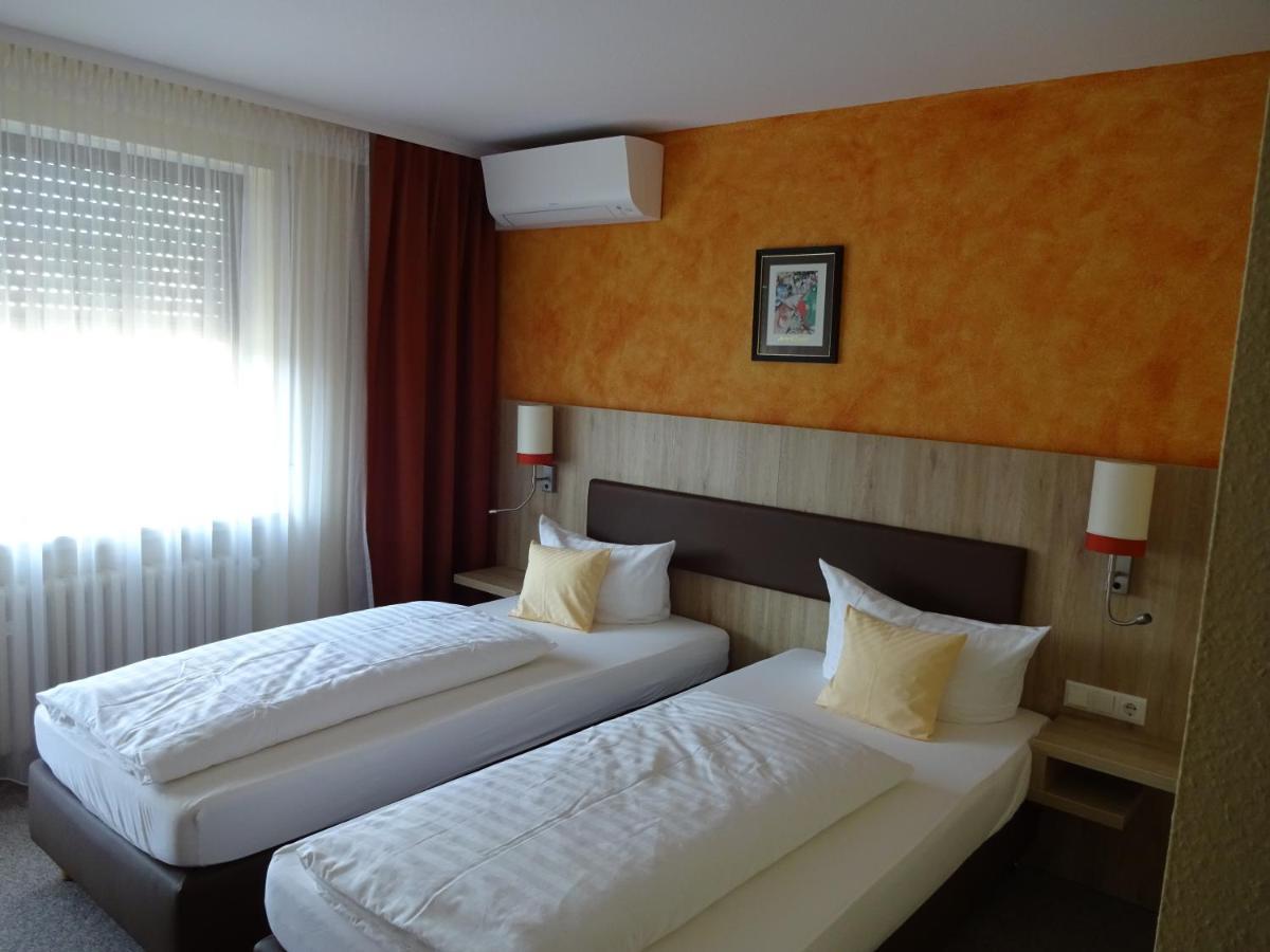 Gasthof Hotel Zum Ross Wertheim Exterior foto