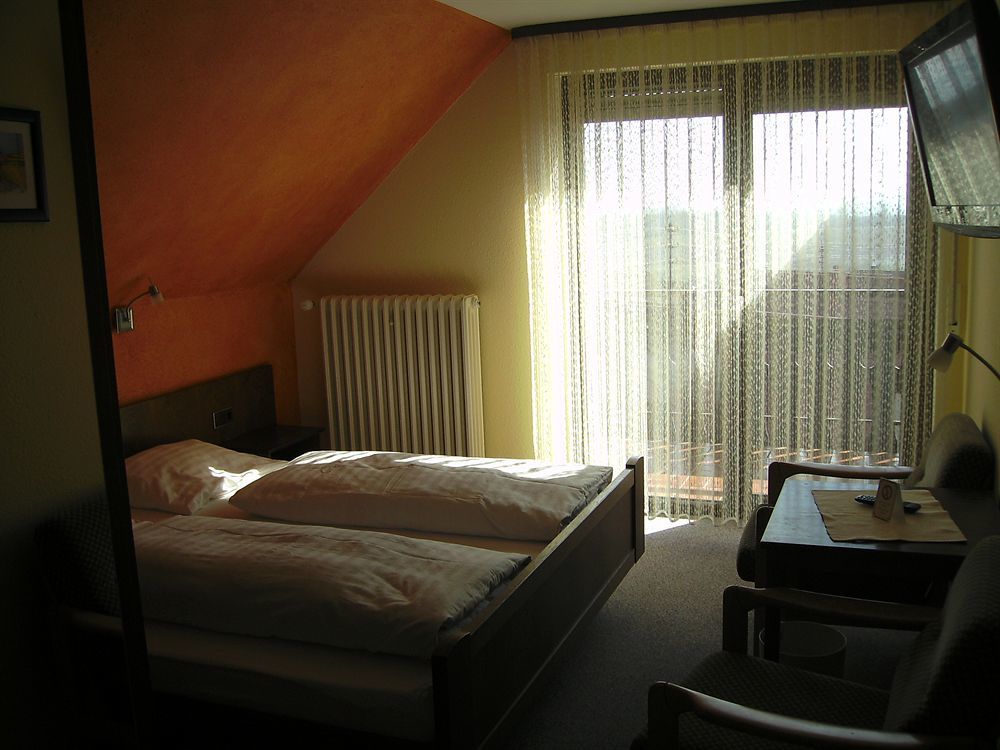 Gasthof Hotel Zum Ross Wertheim Exterior foto