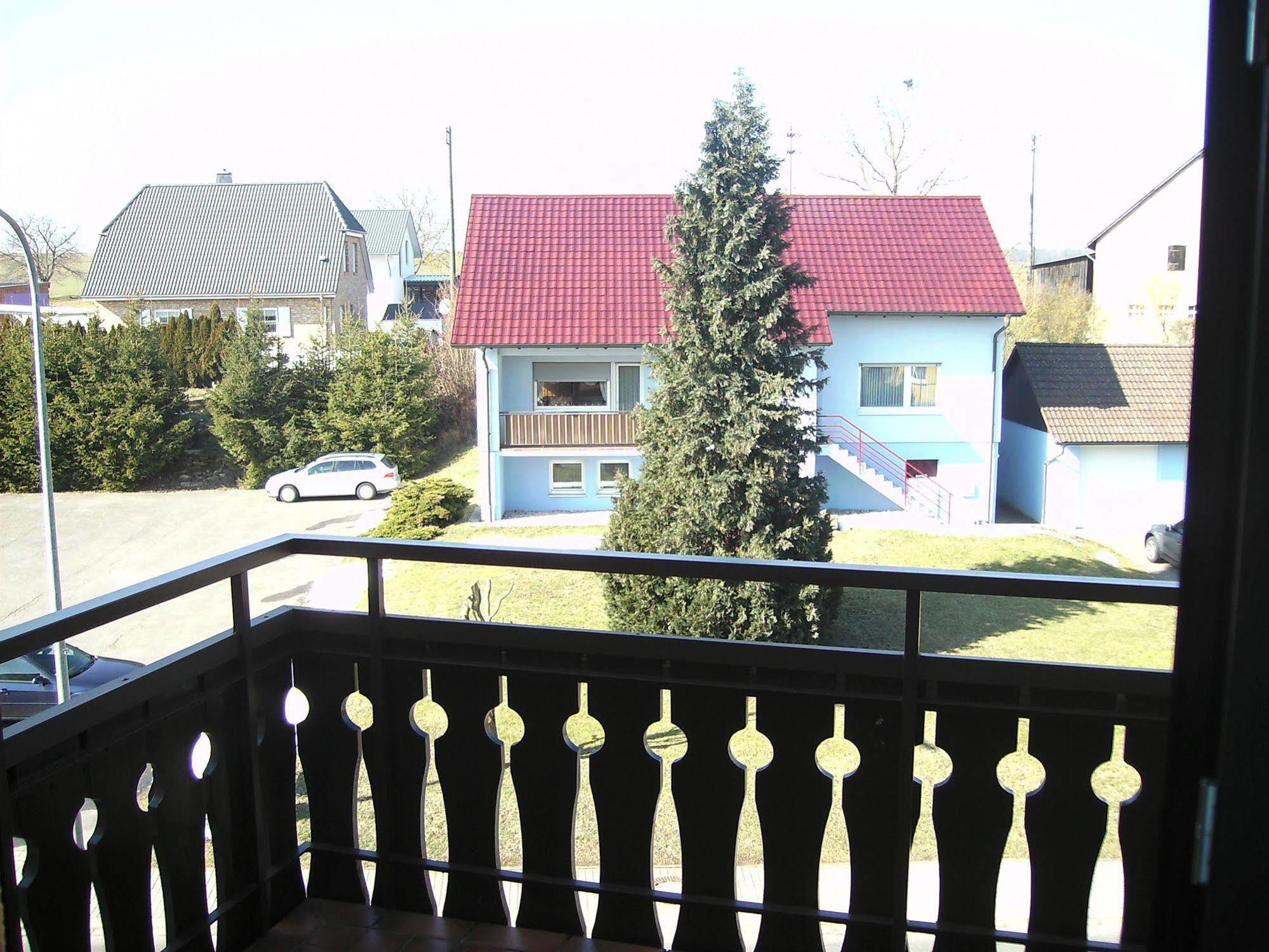 Gasthof Hotel Zum Ross Wertheim Exterior foto